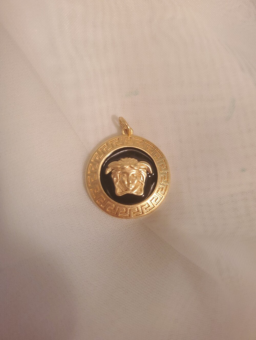 ⚜️GOLD TONE PENDANT/ CHARM NEW - Picture 4 of 5